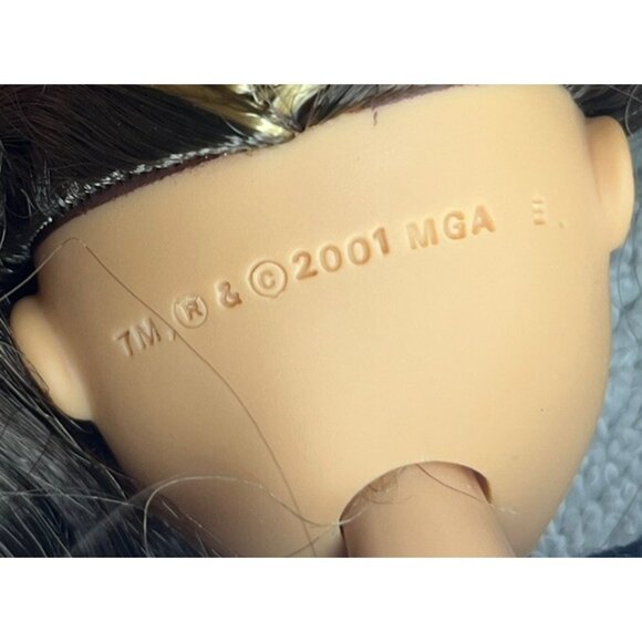Bratz Tokyo A Go Go Fianna Doll Outfits Accessories Rare MGA Entertainment 2004 - Picture 5 of 6